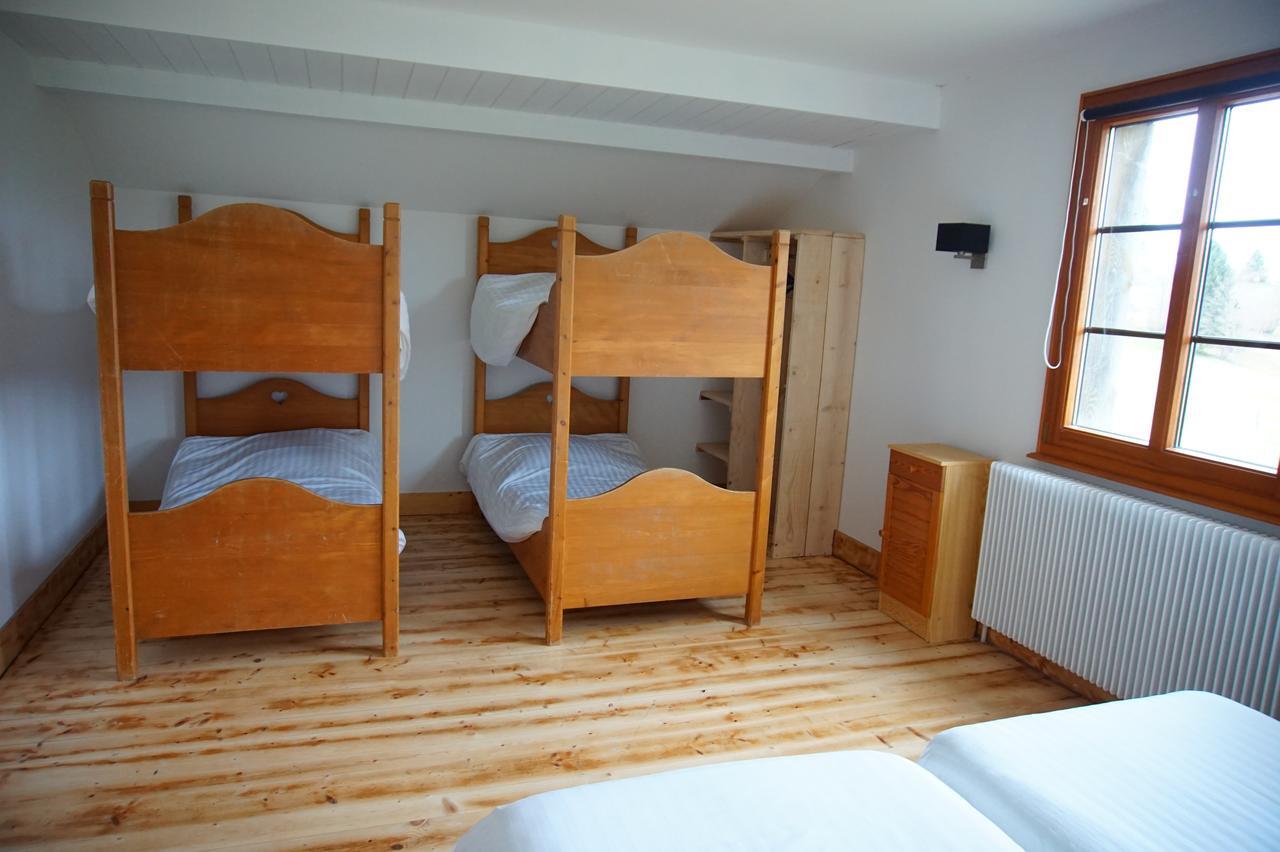 Auberge De La Perdrix Hauterive-la-Fresse Ngoại thất bức ảnh