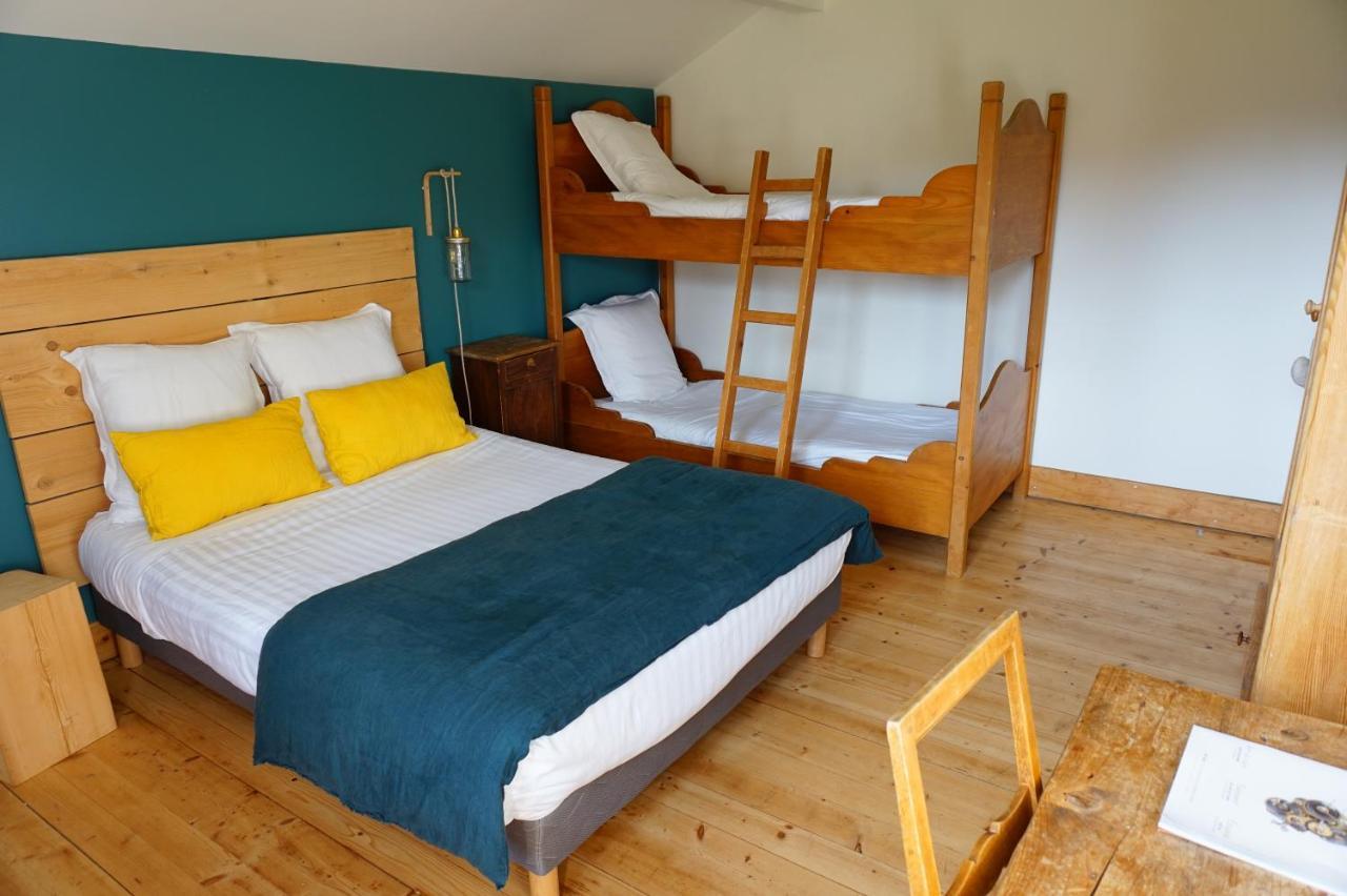 Auberge De La Perdrix Hauterive-la-Fresse Ngoại thất bức ảnh