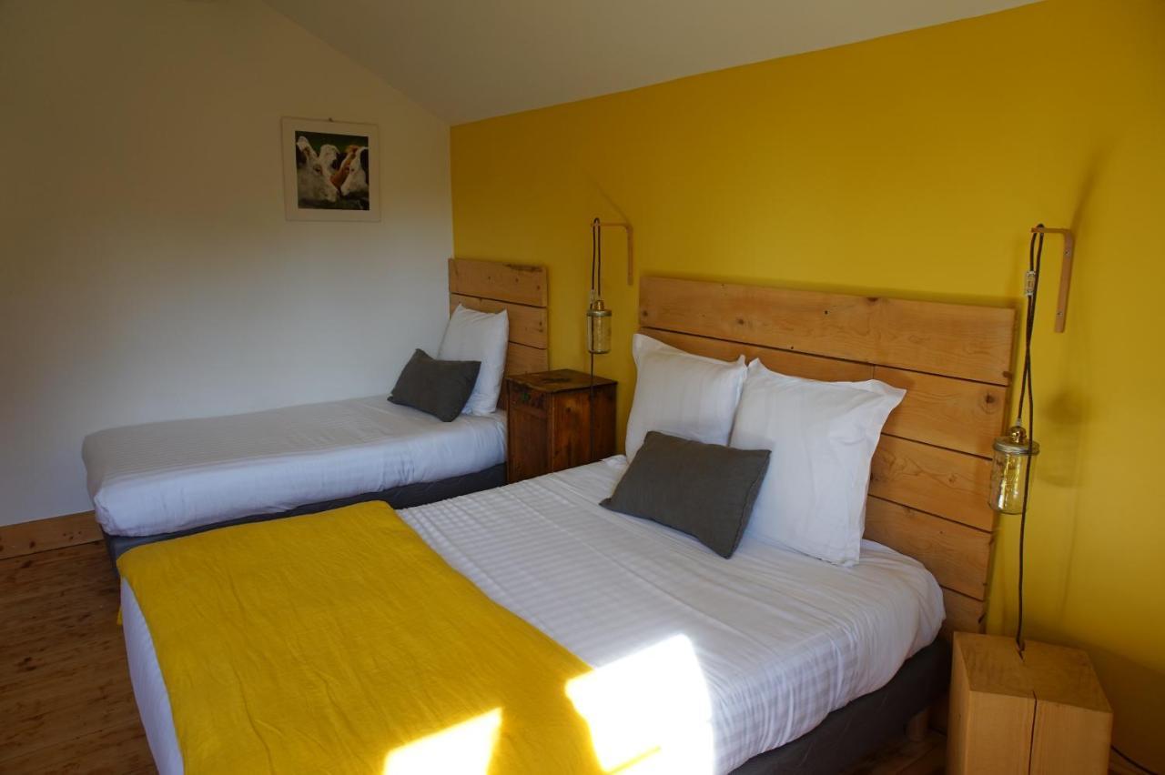Auberge De La Perdrix Hauterive-la-Fresse Ngoại thất bức ảnh